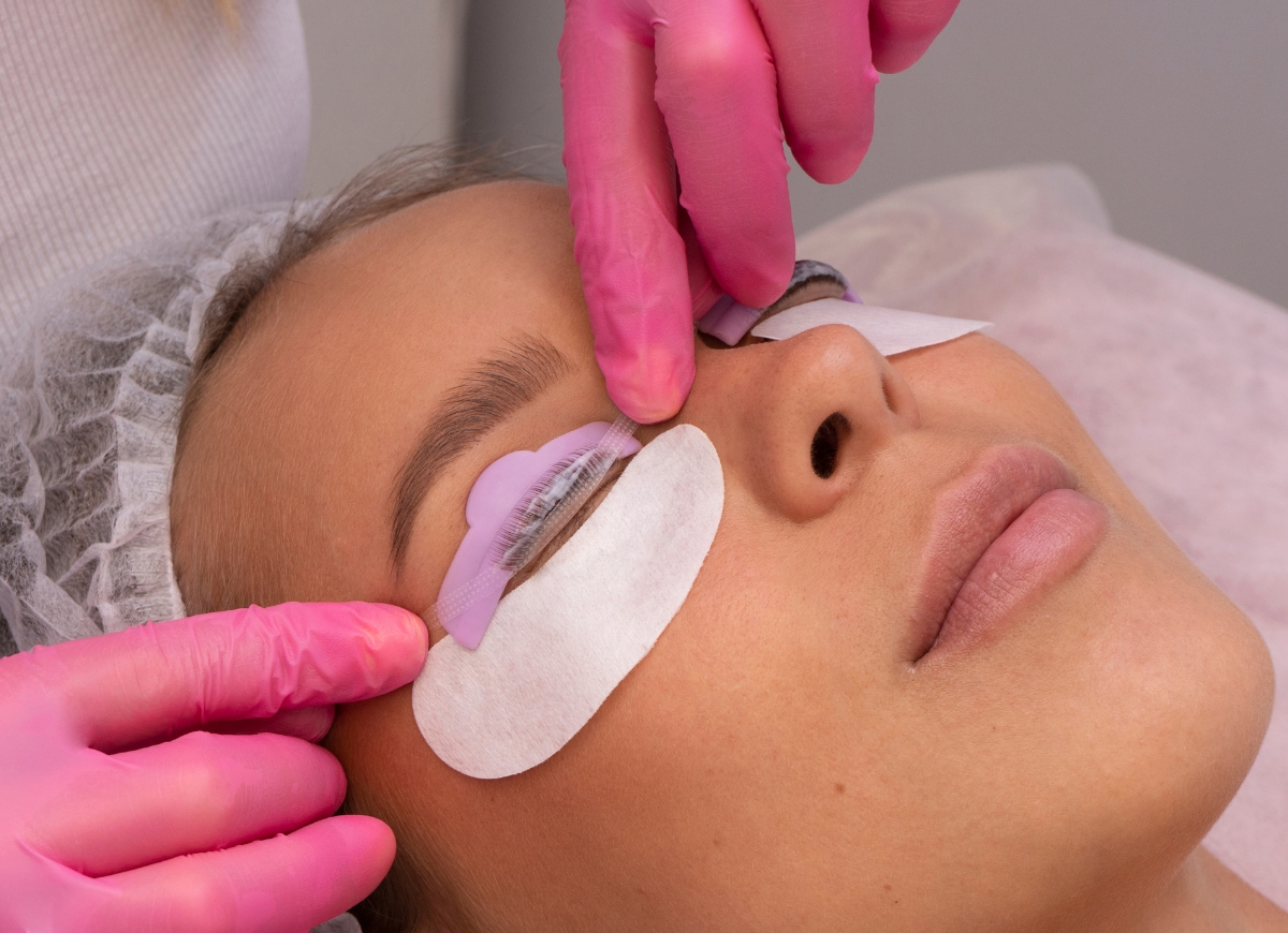 Classic Eyelash Extension That Delivers Long Lasting Beauty
