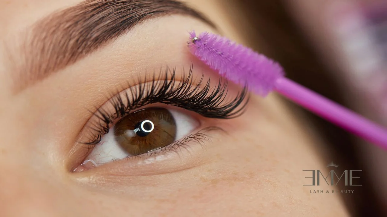 in-salon and mobile lash extensions in Massachusetts