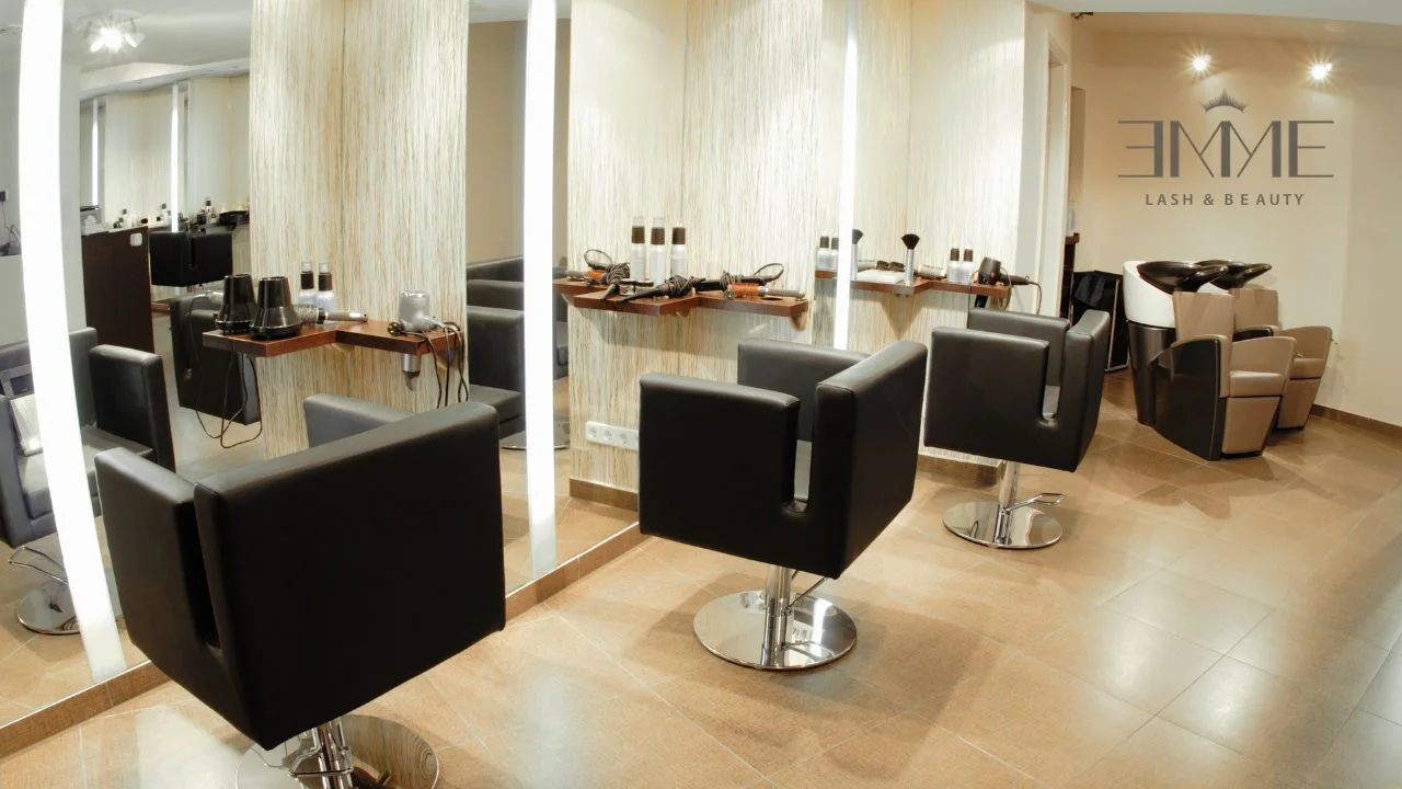 Emme Lash Bar the best lash salon.